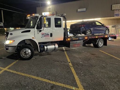 Lee's Towing